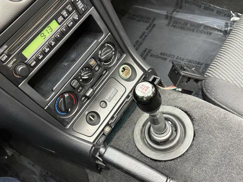 Used 2000 MAZDA MX-5 Miata image 28