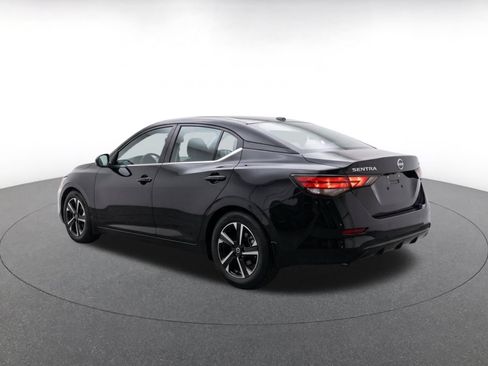 Used 2025 Nissan Sentra SV FWD image 6