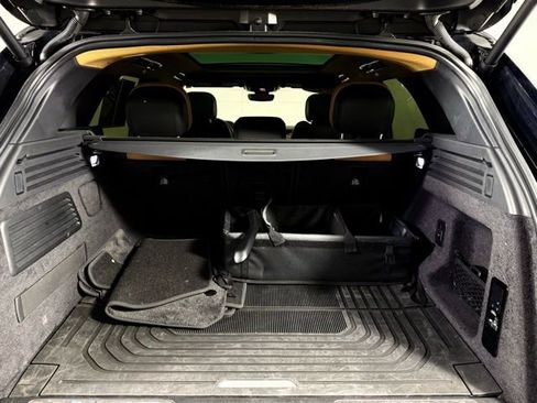 Used 2023 Land Rover Range Rover Sport SE Dynamic image 20
