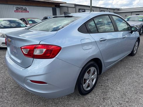 Used 2017 Chevrolet Cruze LS image 5
