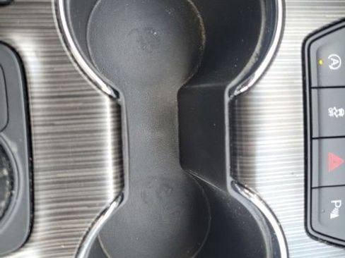 Used 2021 GMC Acadia SLT image 38