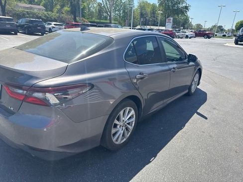 Used 2023 Toyota Camry LE image 4