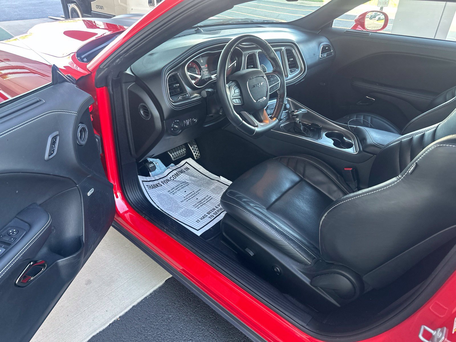 Used 2022 Dodge Challenger SRT Hellcat w/ Plus Package RWD image 6