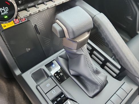 New 2025 Toyota 4Runner Limited image 17