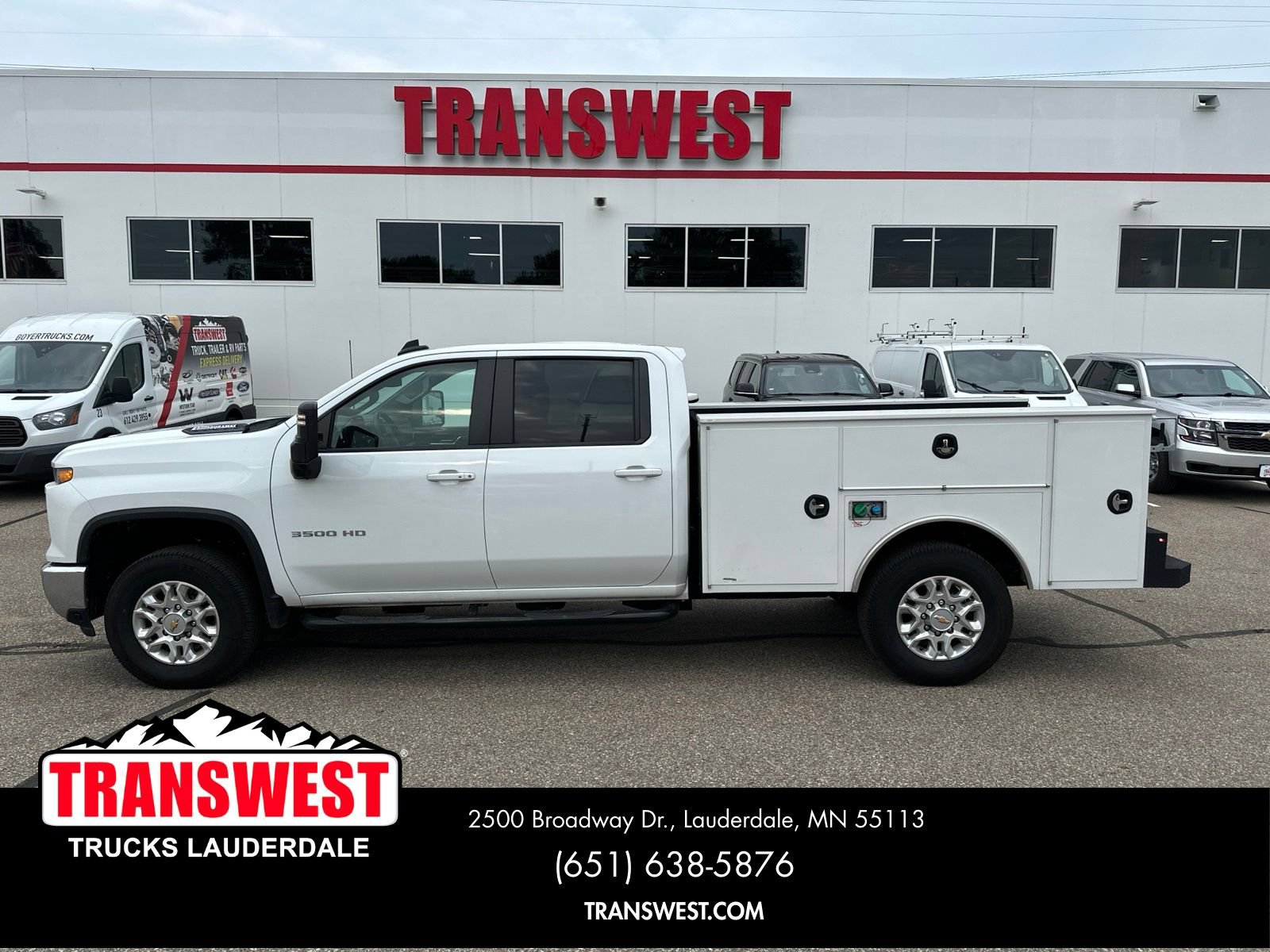 Used 2025 Chevrolet Silverado 3500 LT w/ Safety Package AWD/4WD image 2