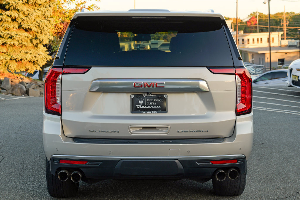 Used 2023 GMC Yukon Denali AWD/4WD image 6