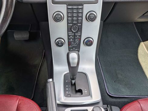 Used 2013 Volvo C70 T5 FWD image 18
