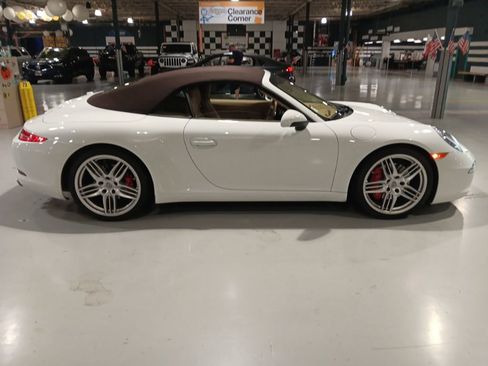Used 2014 Porsche 911 Carrera S image 6