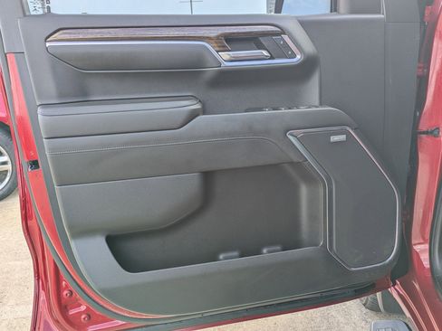 Used 2022 GMC Sierra 1500 Elevation w/ Elevation Premium Package image 13