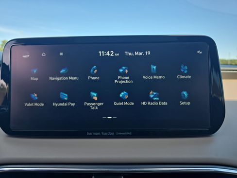 Used 2023 Hyundai Santa Fe SEL w/ Premium Package image 22