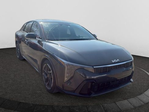 Used 2025 Kia K4 GT-Line w/ GT-Line Sunroof Package image 3