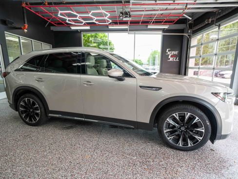 Used 2024 MAZDA CX-90 Plug-In Hybrid w/ Premium Plus AWD/4WD image 5