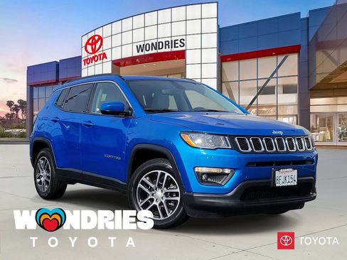 Used 2018 Jeep Compass Latitude image 1