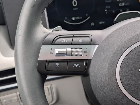 Certified 2026 Hyundai Tucson Limited AWD/4WD image 31