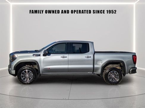 Used 2025 GMC Sierra 1500 AT4 image 3