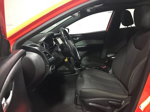 Used 2016 Dodge Dart SXT w/ Sun/Sound Group FWD image 11