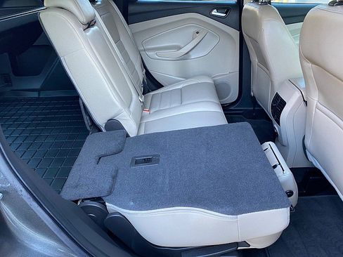 Used 2018 Ford Escape SEL image 40