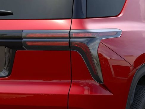 New 2027 Chevrolet Traverse LT w/ Midnight/Sport Edition FWD image 11