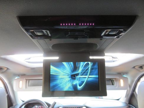 Used 2016 Chevrolet Tahoe LTZ image 23