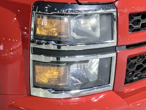 Used 2015 Chevrolet Silverado 1500 LT w/ Rally 2 Edition image 9