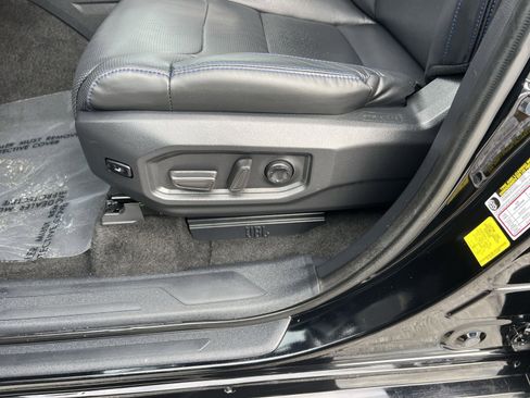 Used 2024 Toyota Tundra Platinum image 14