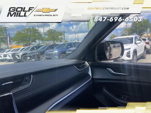 Used 2023 Jeep Grand Cherokee L Laredo AWD/4WD image 26
