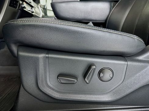 Used 2022 Ford F350 Lariat w/ Lariat Ultimate Package image 18