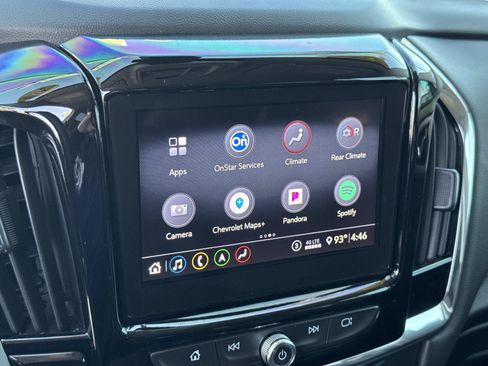 Used 2020 Chevrolet Traverse RS FWD image 13
