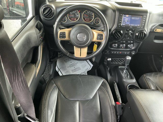Used 2014 Jeep Wrangler Unlimited Sahara AWD/4WD image 12