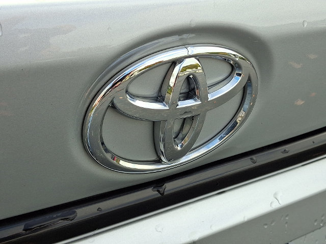 Used 2024 Toyota Corolla LE FWD image 29