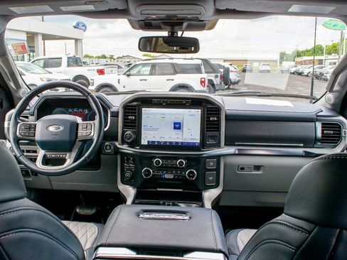 Used 2023 Ford F150 Limited image 35