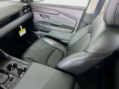 New 2026 Honda Pilot Touring image 25