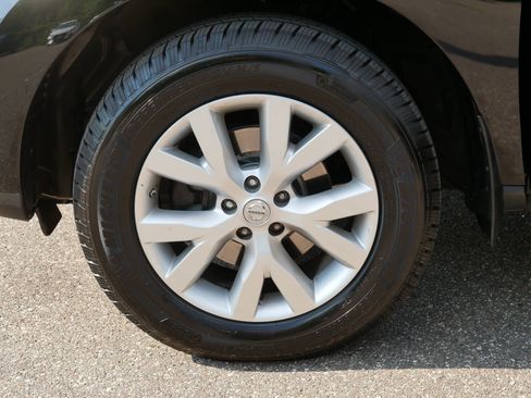 Used 2014 Nissan Murano SV AWD/4WD image 15