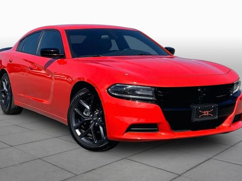 Used 2021 Dodge Charger SXT w/ Blacktop Package image 3