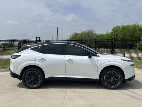 New 2026 Nissan Murano Platinum AWD/4WD image 3