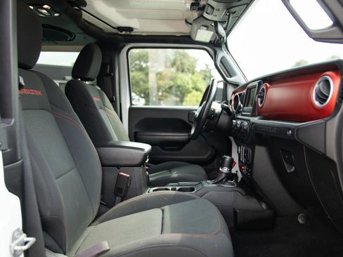 Used 2021 Jeep Wrangler Rubicon AWD/4WD image 26