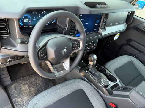 New 2026 Ford Bronco 4-Door AWD/4WD image 17