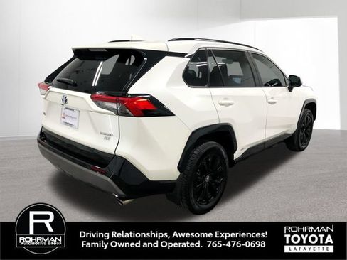 Used 2022 Toyota RAV4 SE w/ Convenience Package AWD/4WD image 7