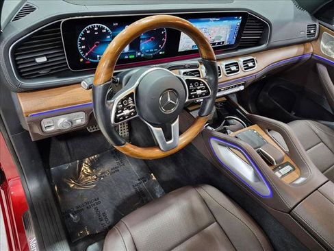 Used 2023 Mercedes-Benz GLS 450 4MATIC image 10
