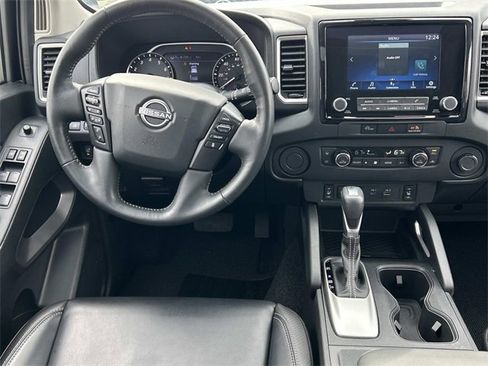 Used 2024 Nissan Frontier SL w/ Technology Package image 25