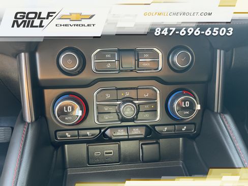 Used 2024 Chevrolet Suburban RST w/ Luxury Package AWD/4WD image 19