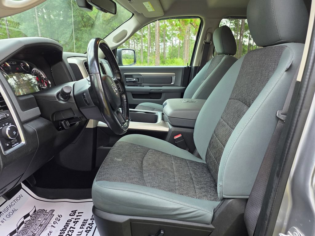 Used 2019 RAM 1500 Warlock AWD/4WD image 13