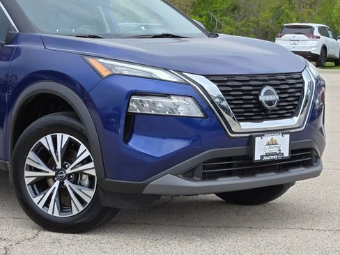 Used 2023 Nissan Rogue SV w/ SV Premium B Package AWD/4WD image 2