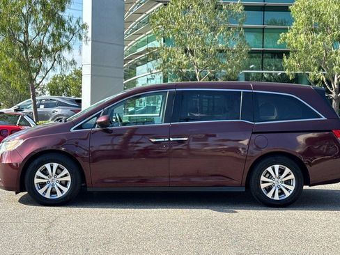 Used 2014 Honda Odyssey EX image 7