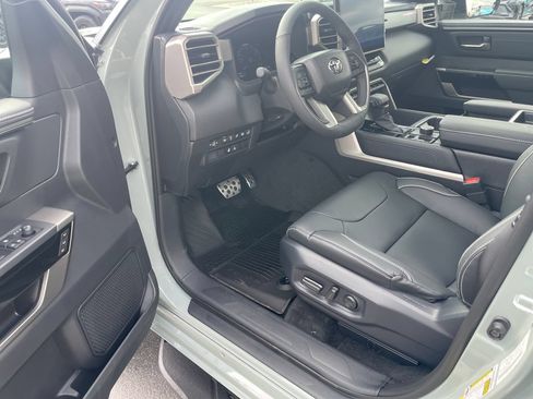 New 2026 Toyota Tundra Limited AWD/4WD image 28