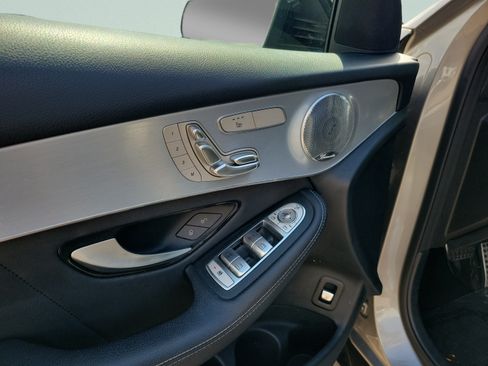 Used 2019 Mercedes-Benz GLC 300 image 17