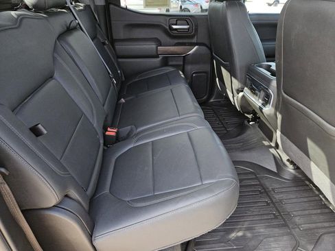 Used 2021 GMC Sierra 1500 SLT image 33