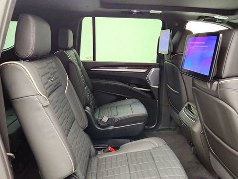 Used 2025 Cadillac Escalade ESV Sport Platinum AWD/4WD image 24