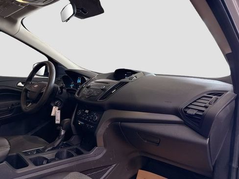Used 2017 Ford Escape SE w/ SE Cold Weather Package AWD/4WD image 27