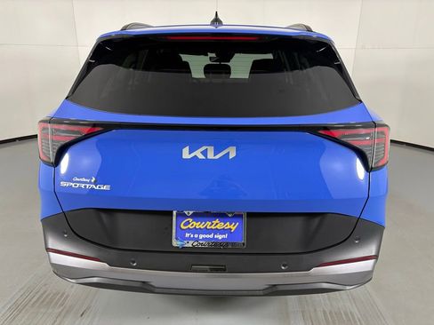 New 2026 Kia Sportage EX image 7